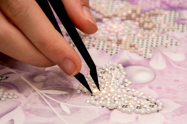 Fan de DIY ? Découvrez la broderie diamant